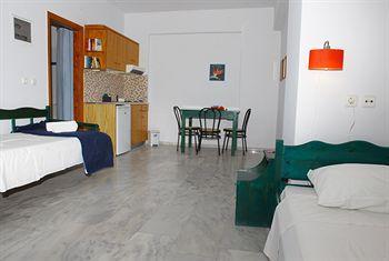 Idomeneas Apartments & Studios Soúja Eksteriør bilde