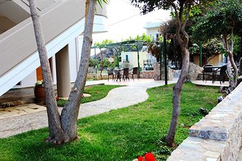 Idomeneas Apartments & Studios Soúja Eksteriør bilde