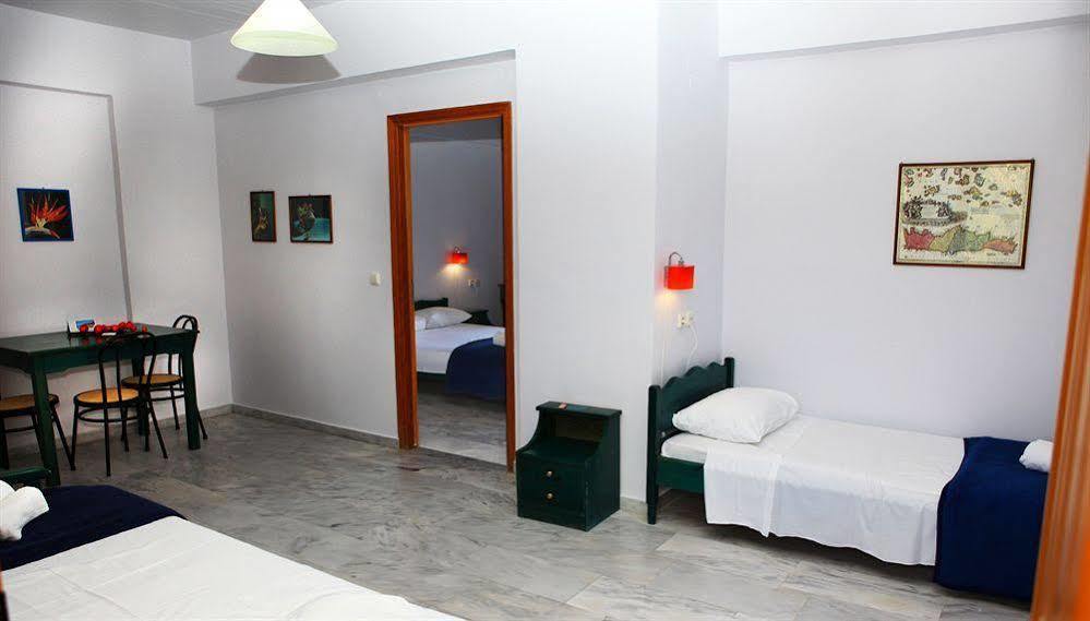 Idomeneas Apartments & Studios Soúja Eksteriør bilde